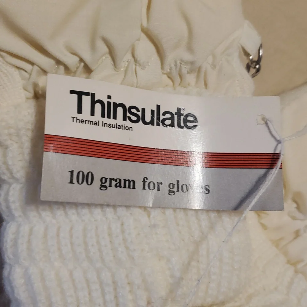 3M Thinsulate Red and White Gloves Unisex